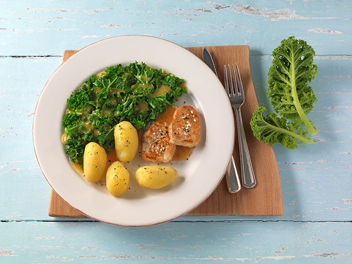 Gruenkohl_mit_Orangensauce_und_Schweinefilet-1.jpg