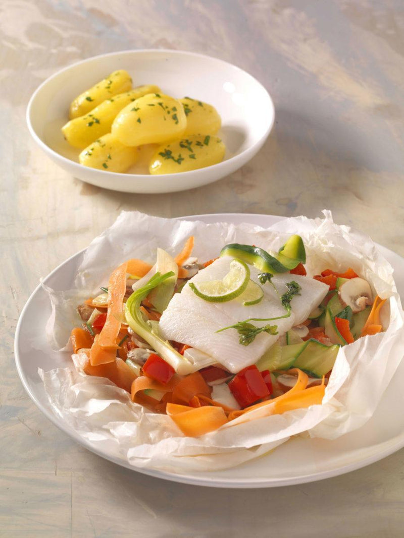 heilbuttfilet-und-gemuese-im-papier-gegart-mit-limettensauce-1.jpg