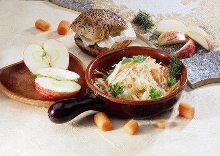 sauerkraut-rohkost-mit-kaesebroetchen_2.jpg