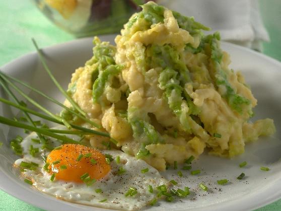 Wirsing-Kartoffelpüree mit Spiegelei – Precon Rezepte