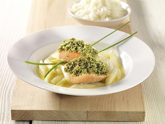789_lachs_kraeuterhaube Lachsfilet mit Kräuterhaube im Spargelsud - BCM Diät Rezepte.de