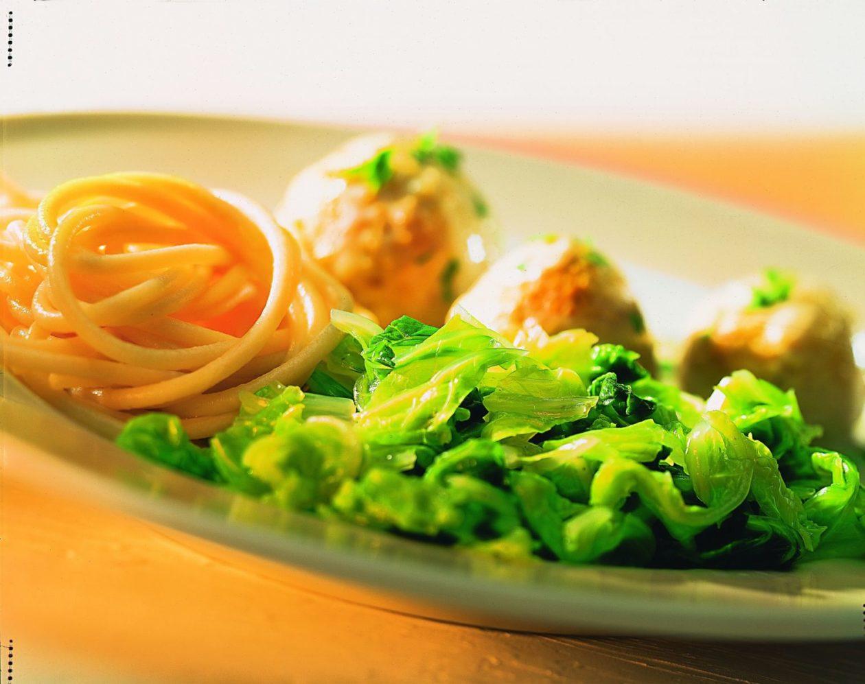 chinakohl-mit-gefluegelbaellchen Chinakohl mit Geflügelbällchen - BCM Diät Rezepte.de