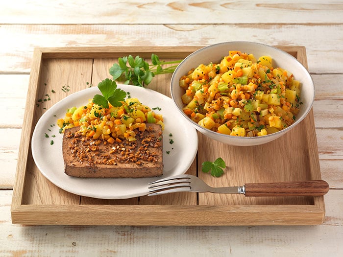 Gebratener Tofu auf Linsengemüse – Precon Rezepte