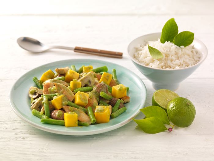 Gruenes Huehnercurry mit Mango